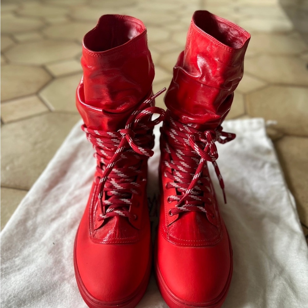 Monclair red boots new